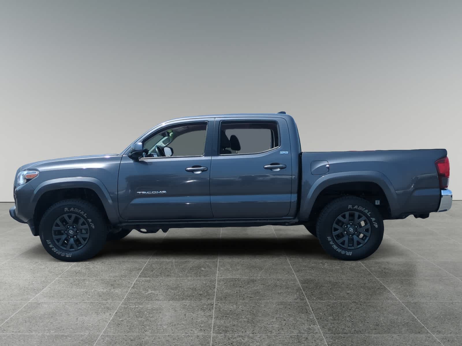 2023 Toyota Tacoma SR5 Double Cab photo 2