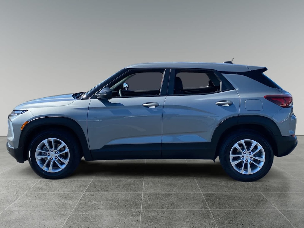 Used 2024 Chevrolet Trailblazer LS SUV