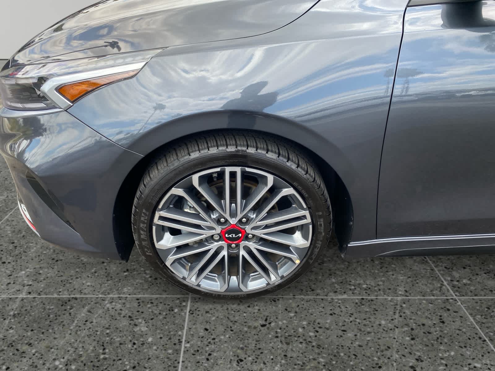2023 Kia Forte GT - Photo 14