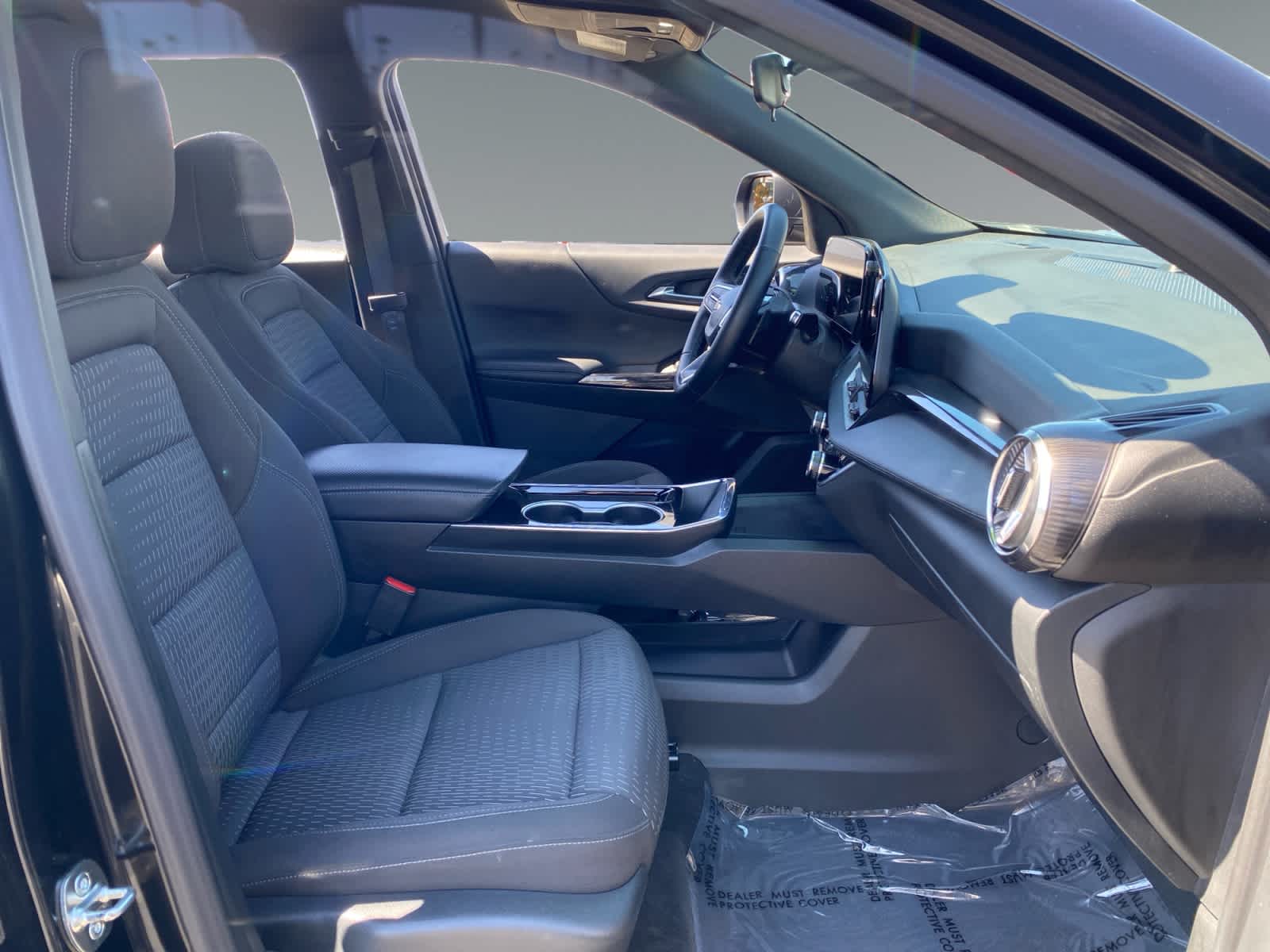 2025 Chevrolet Equinox LT - Photo 15