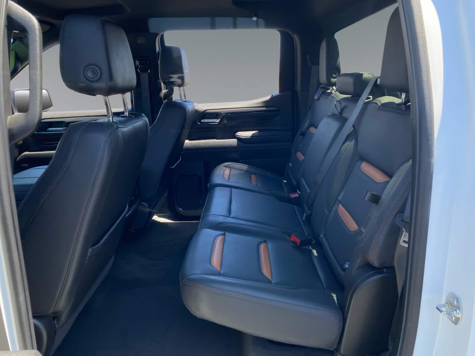 2025 GMC Sierra 1500 AT4 - Photo 13