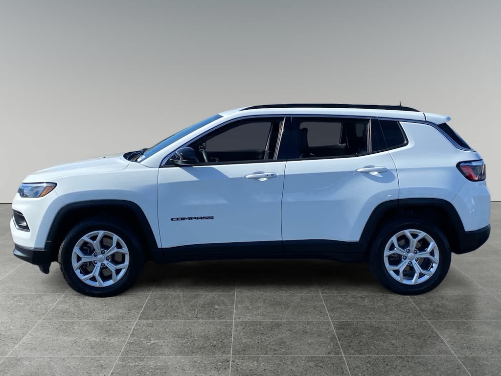 Used 2024 Jeep Compass Latitude SUV