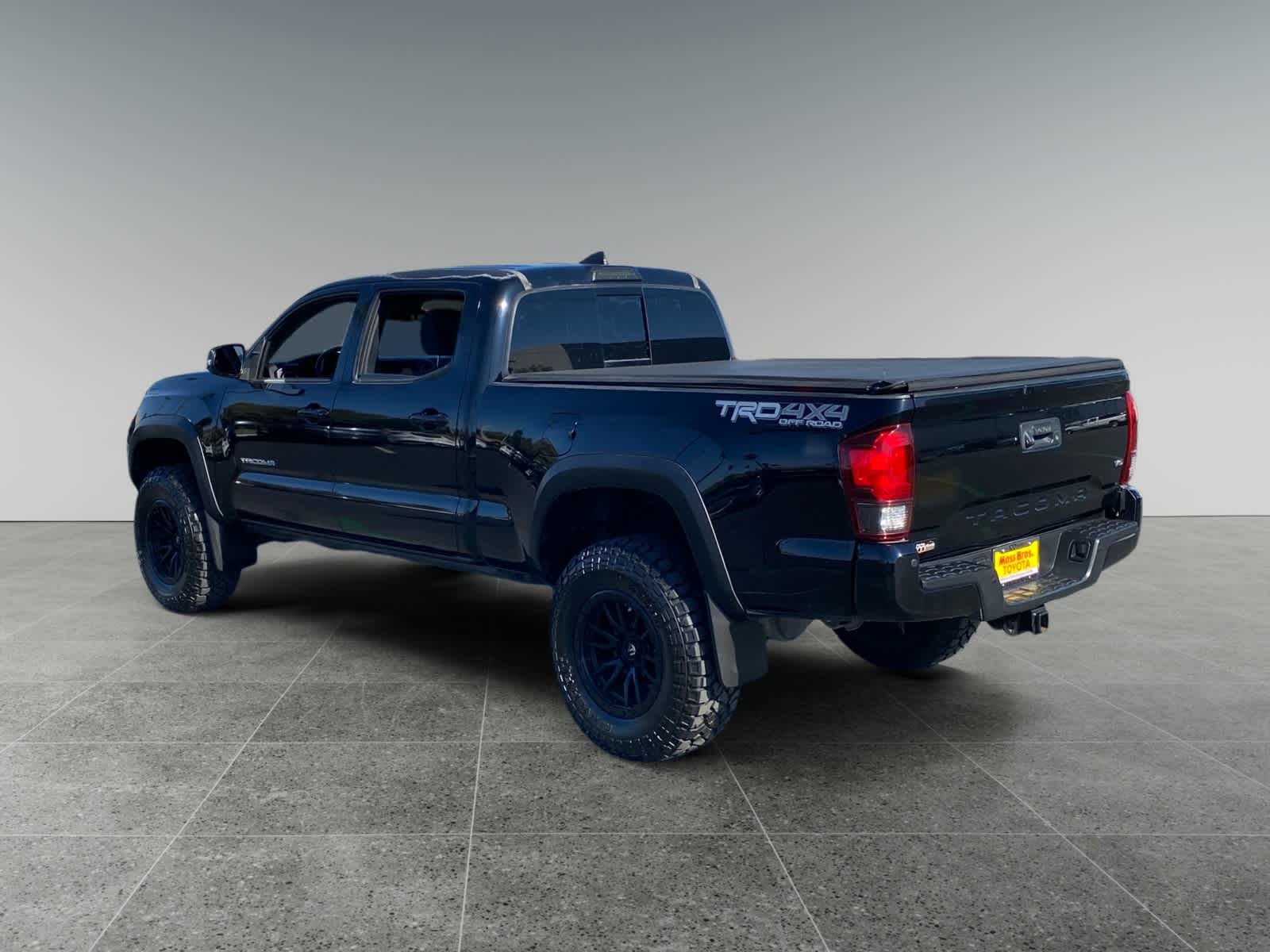 2019 Toyota Tacoma SR5 V6 photo 3