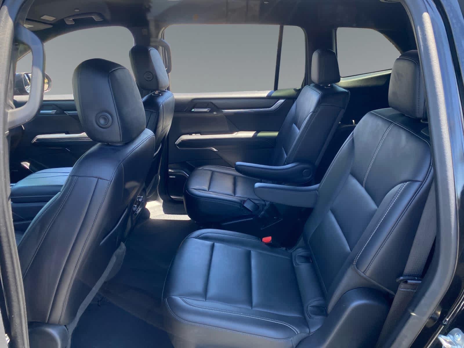 2024 GMC Acadia Elevation - Photo 13