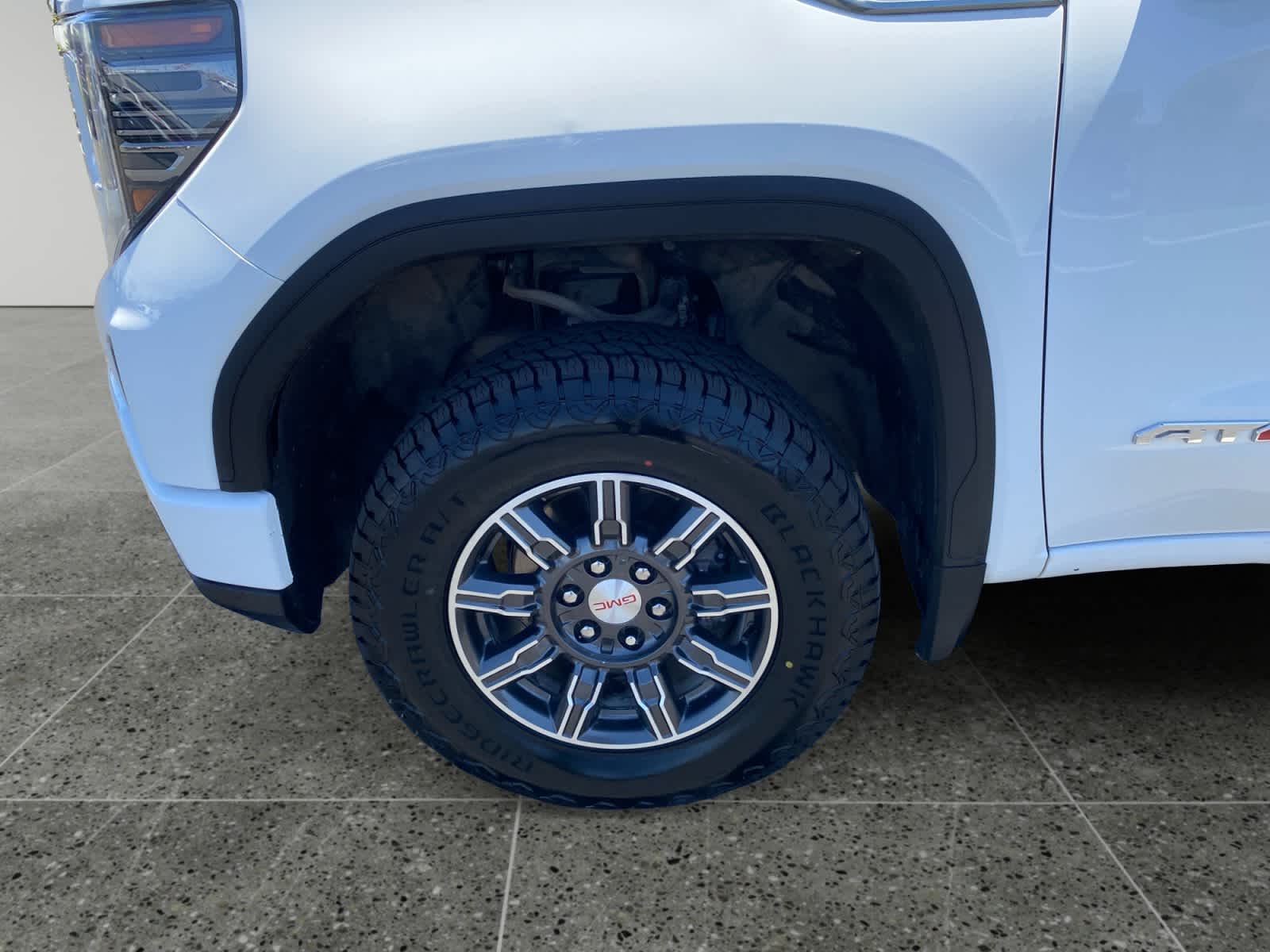2025 GMC Sierra 1500 AT4 - Photo 14