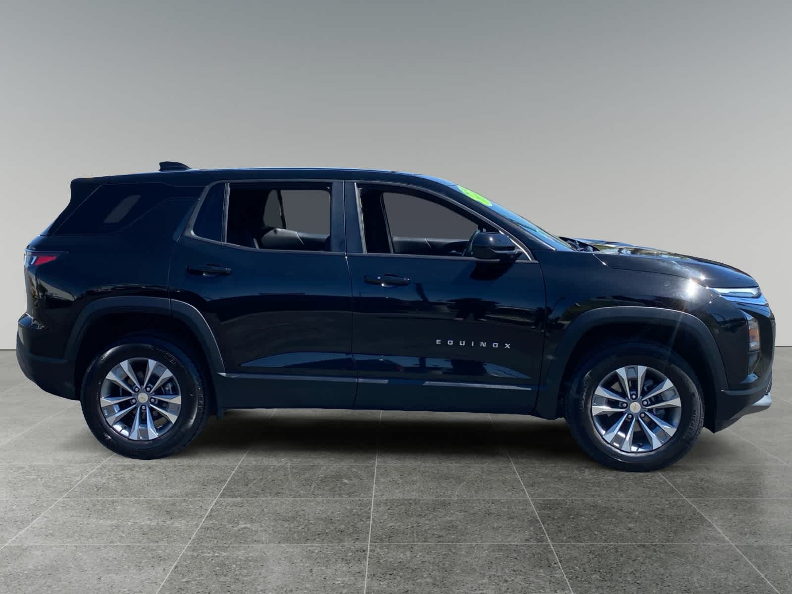 2025 Chevrolet Equinox LT - Photo 6