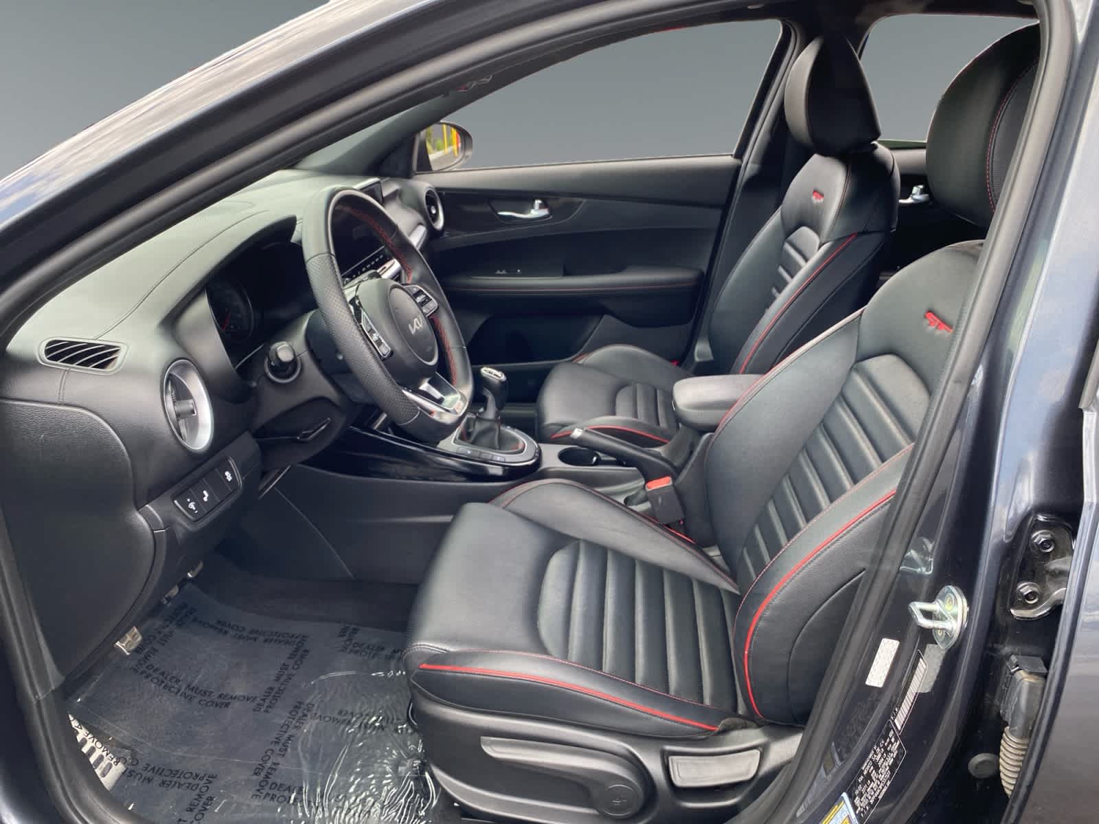 2023 Kia Forte GT - Photo 9