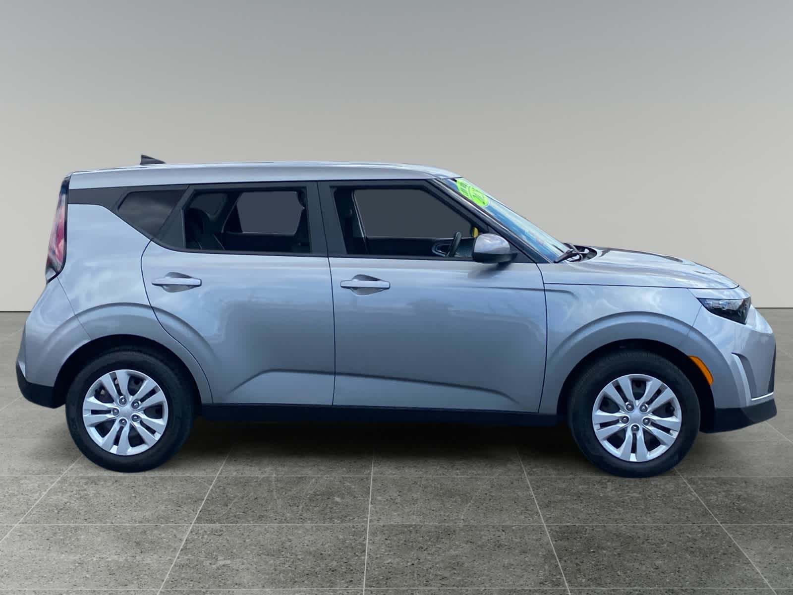 2025 Kia Soul LX - Photo 6