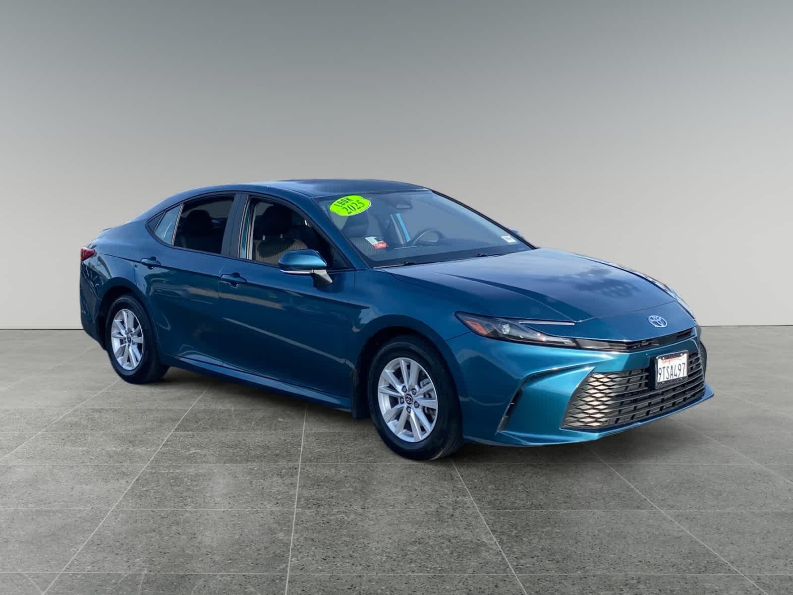 2025 Toyota Camry LE - Photo 7