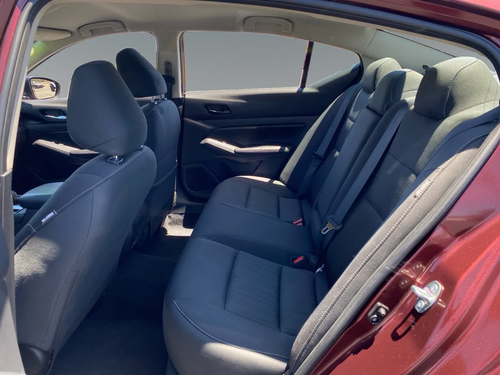 2025 Nissan Altima SV - Photo 13