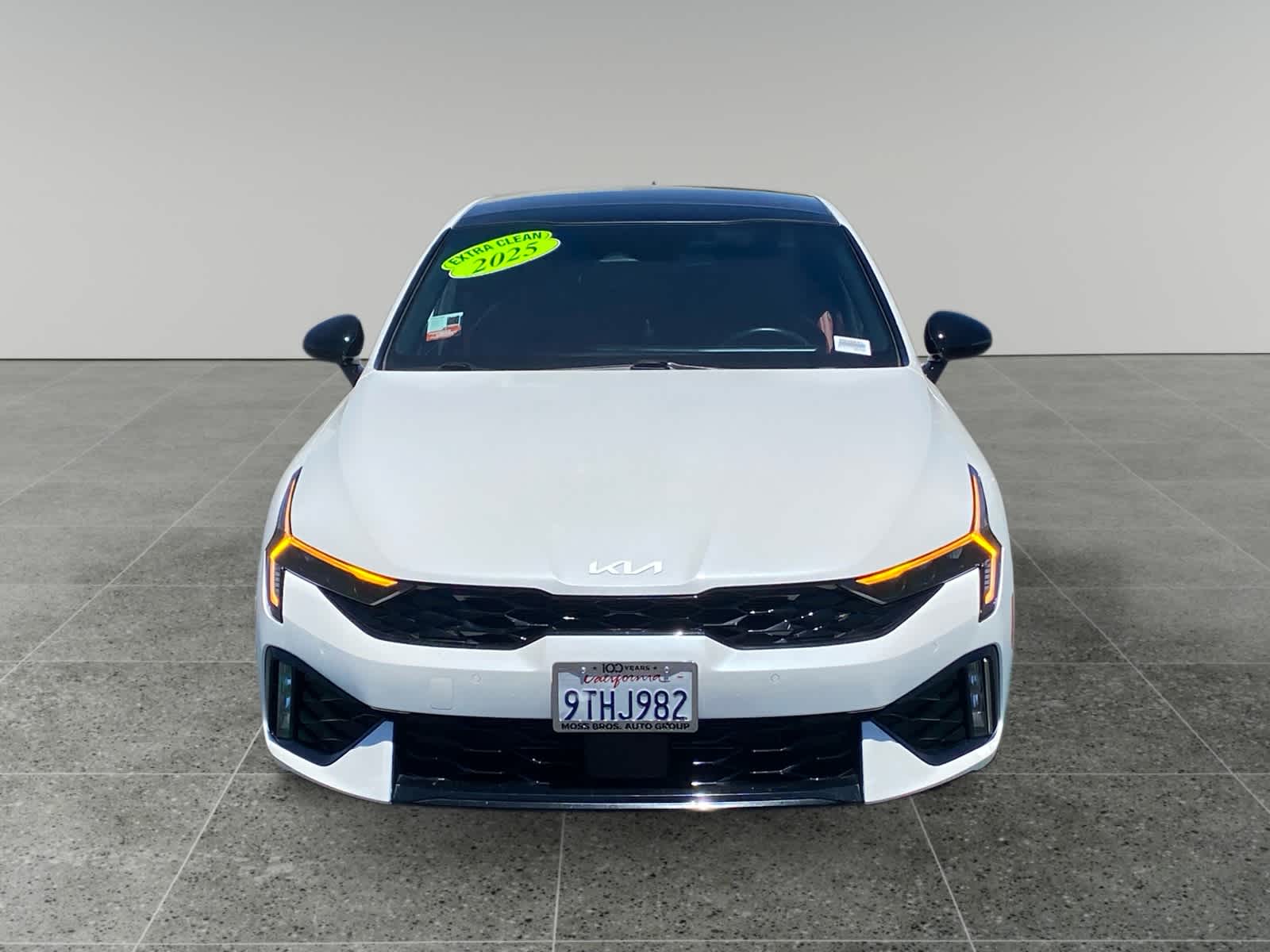 2025 Kia K5 GT-Line - Photo 8