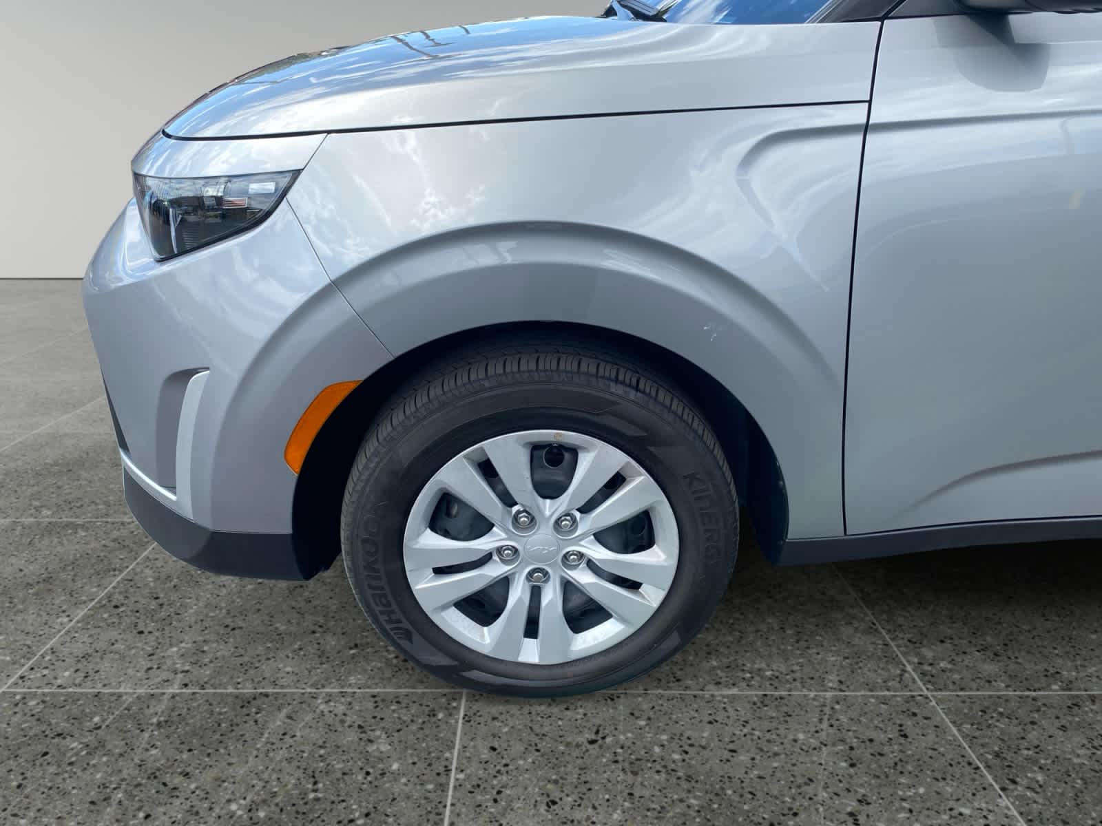 2025 Kia Soul LX - Photo 14