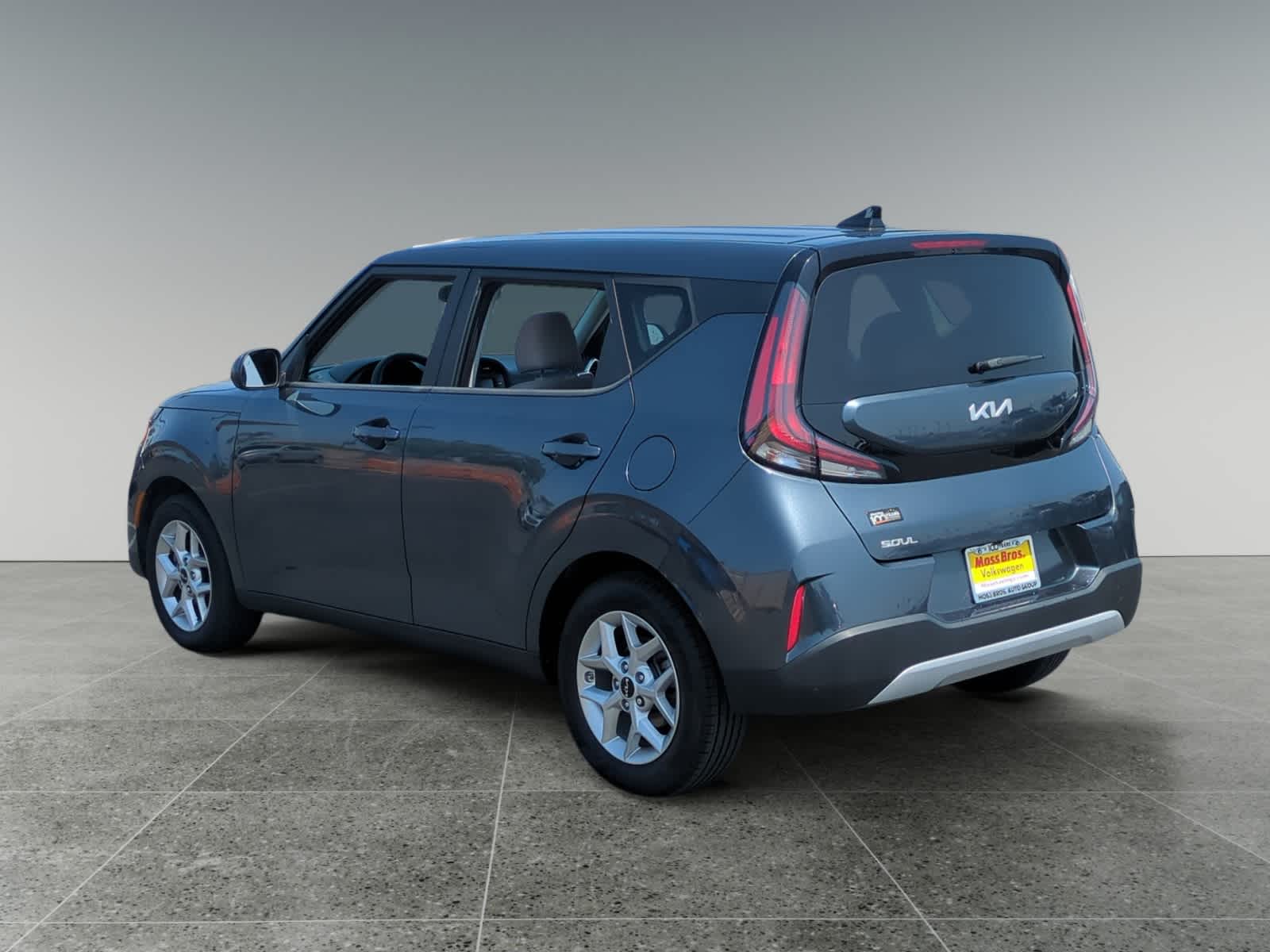 2023 Kia Soul LX photo 3