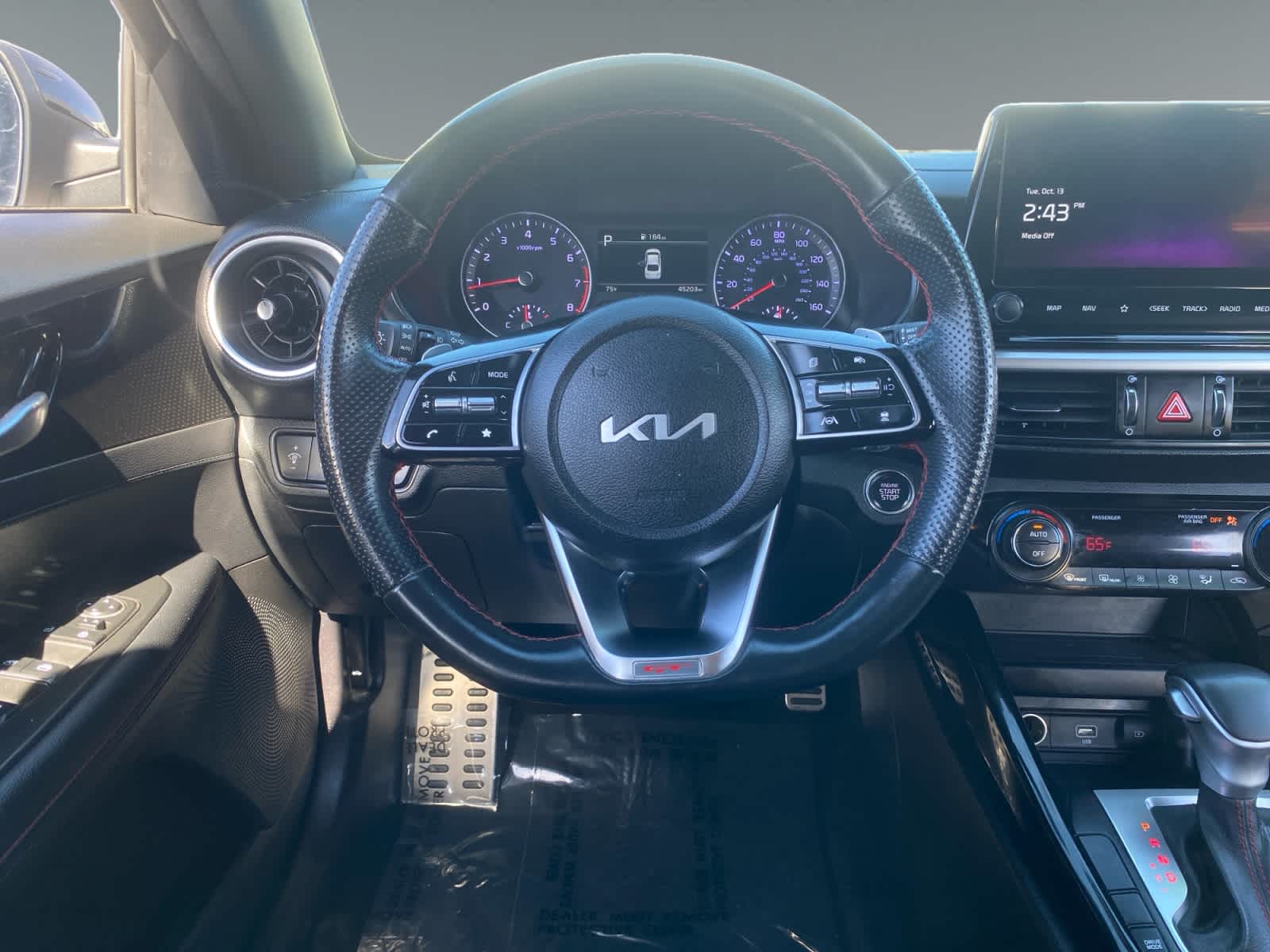 2023 Kia Forte GT - Photo 12
