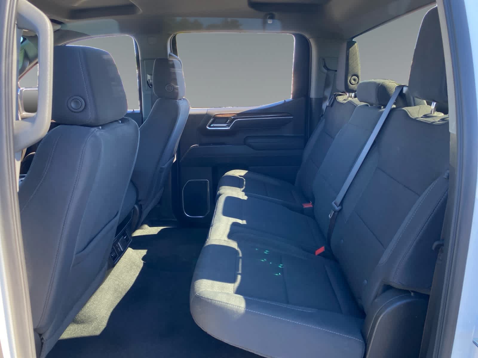 2026 GMC Sierra 1500 SLE - Photo 13