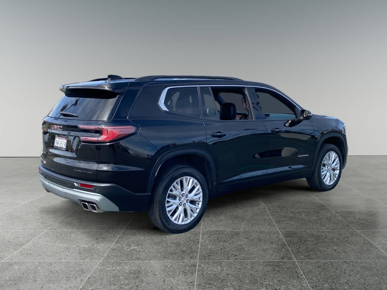 2024 GMC Acadia Elevation photo 5