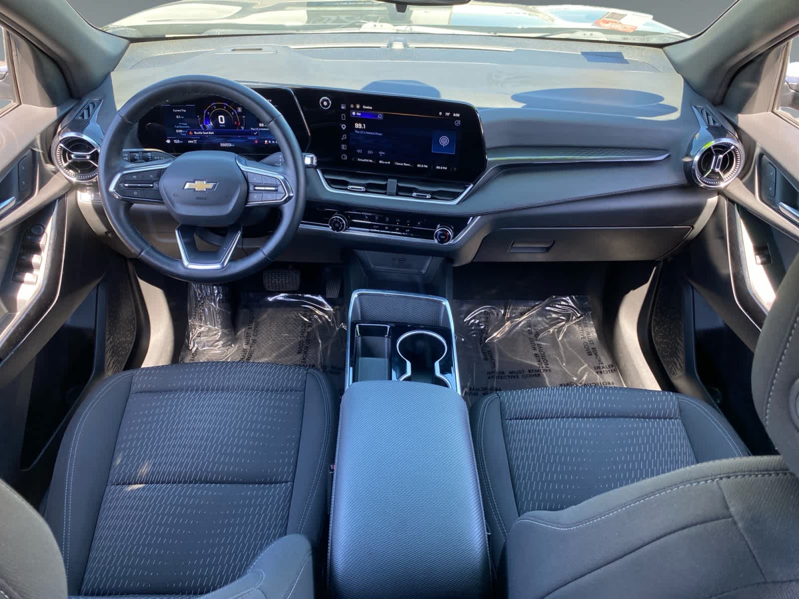 2025 Chevrolet Equinox LT - Photo 10