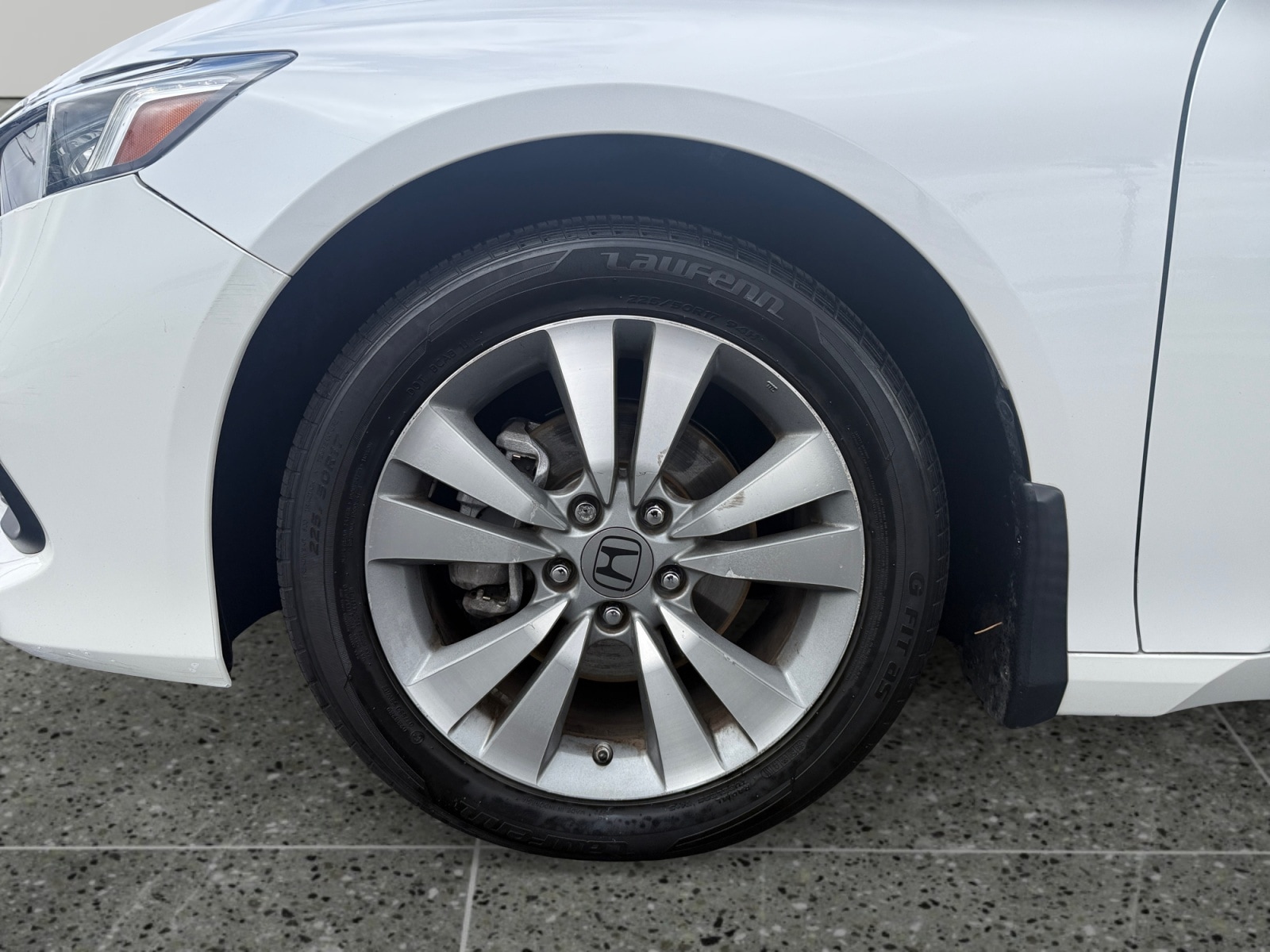 2022 Honda Accord LX - Photo 14
