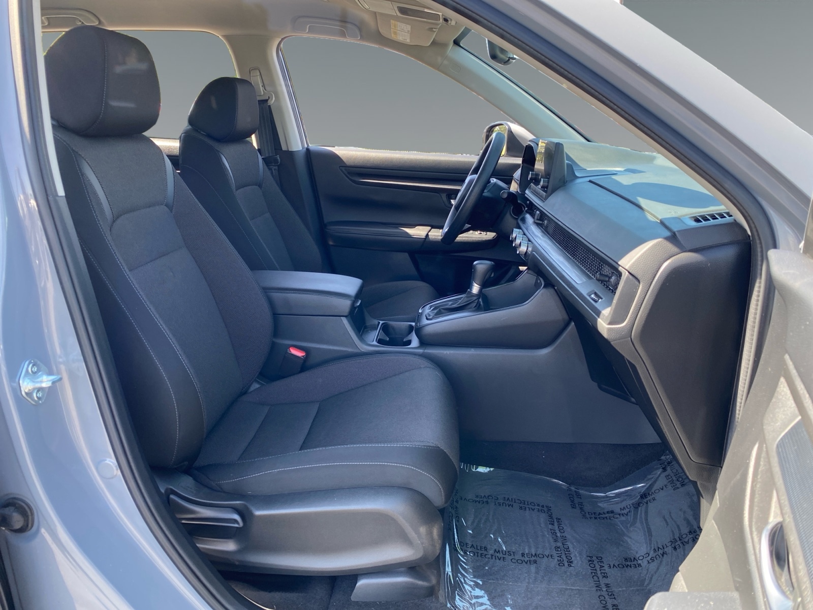 2025 Honda CR-V LX - Photo 15