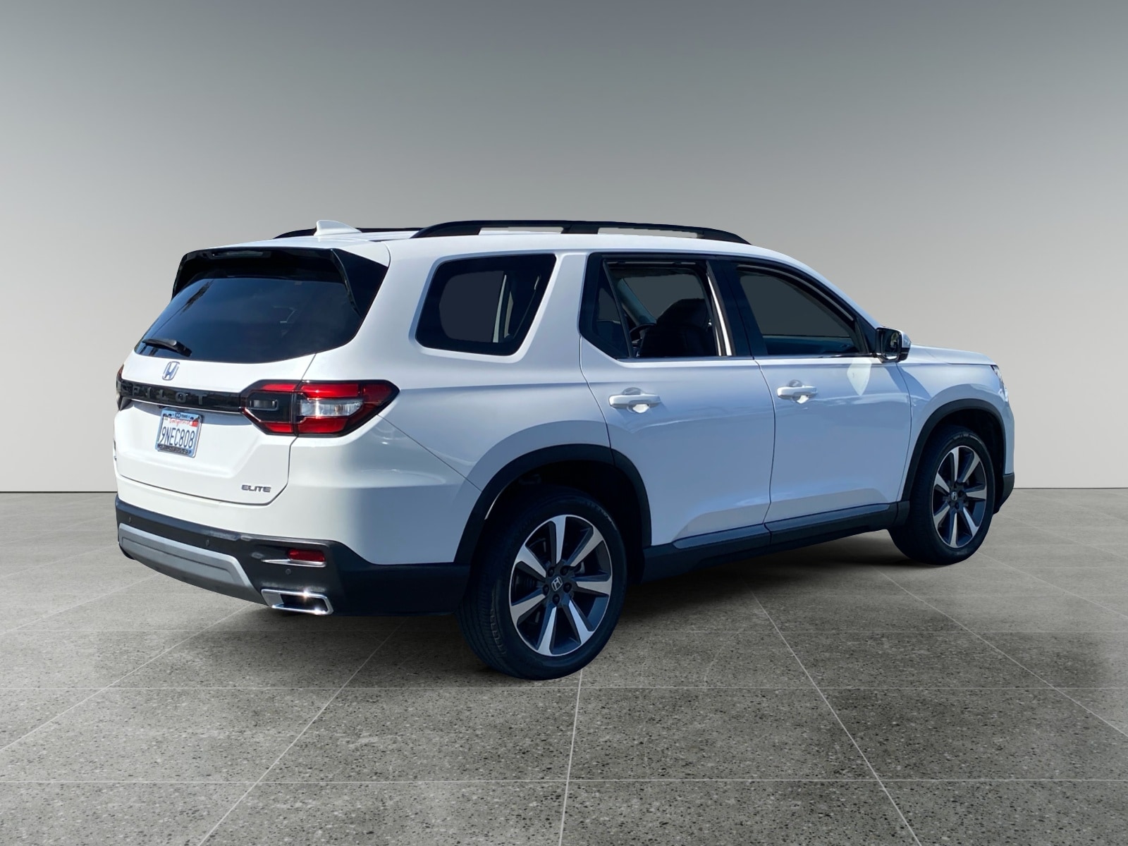 2023 Honda Pilot Elite photo 5