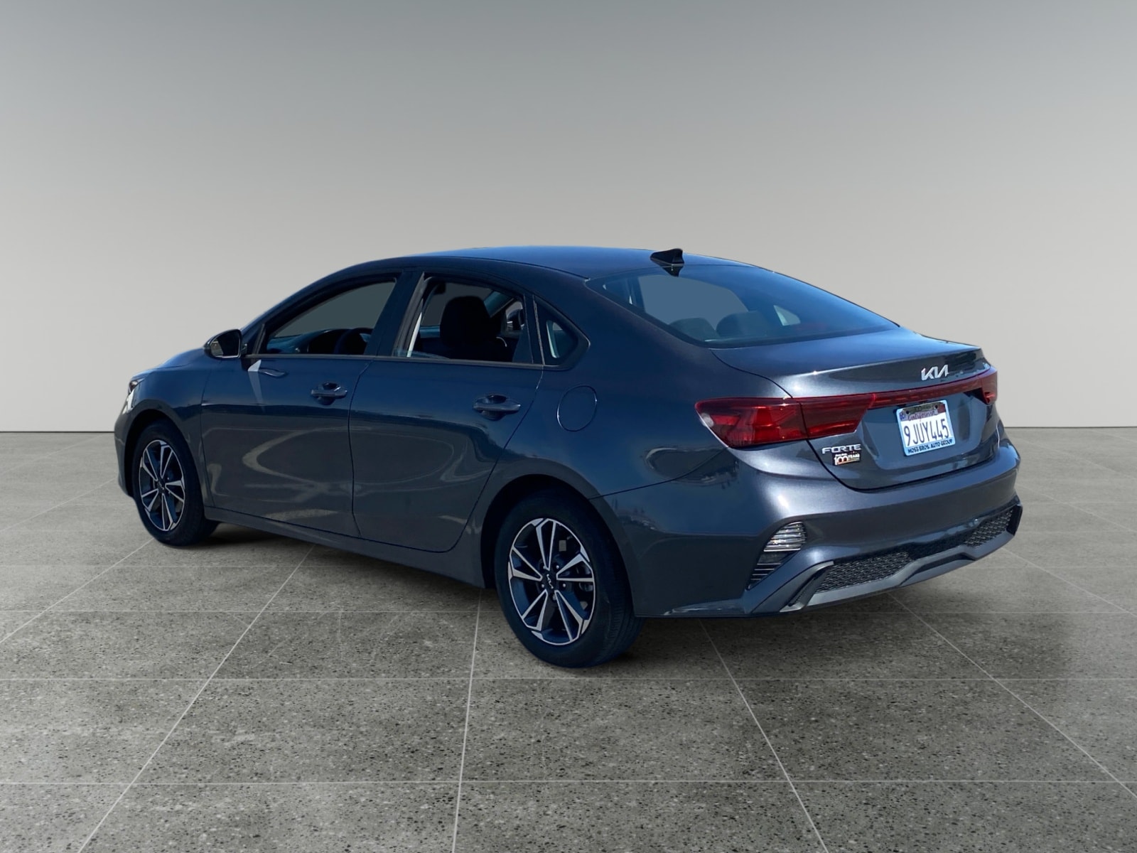 2024 Kia Forte LXS photo 3
