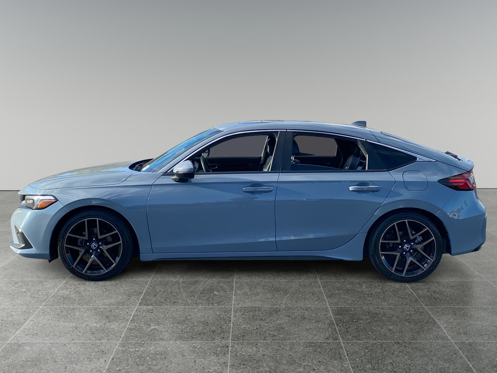 2022 Honda Civic Sport Touring photo 2