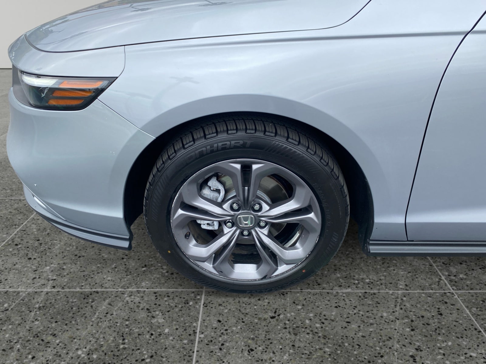 2023 Honda Accord EX - Photo 14