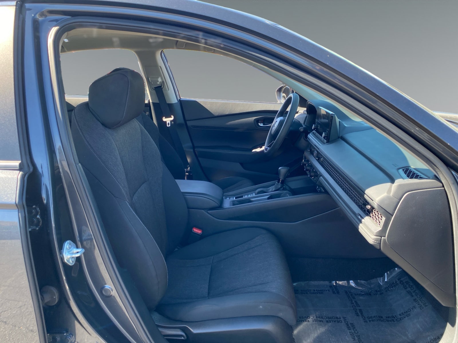 2025 Honda Accord LX - Photo 15