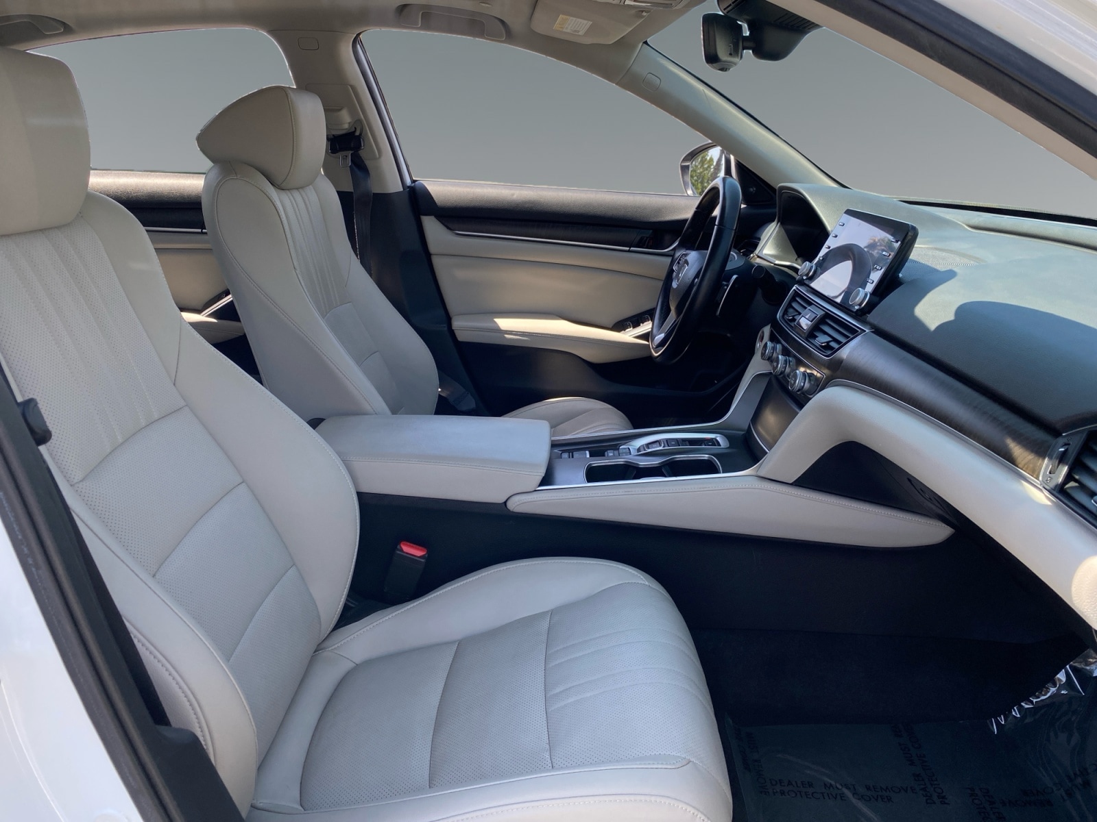 2022 Honda Accord Hybrid EX-L - Photo 14