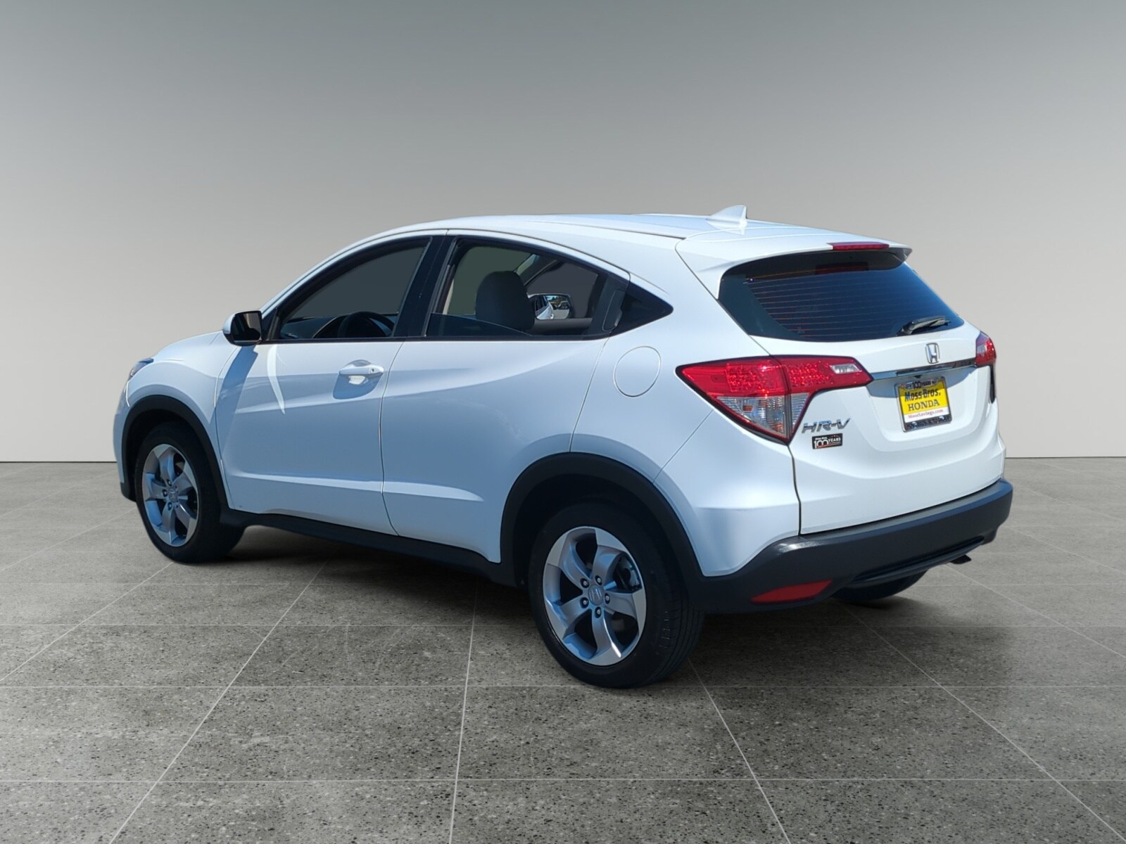 2021 Honda HR-V LX photo 2