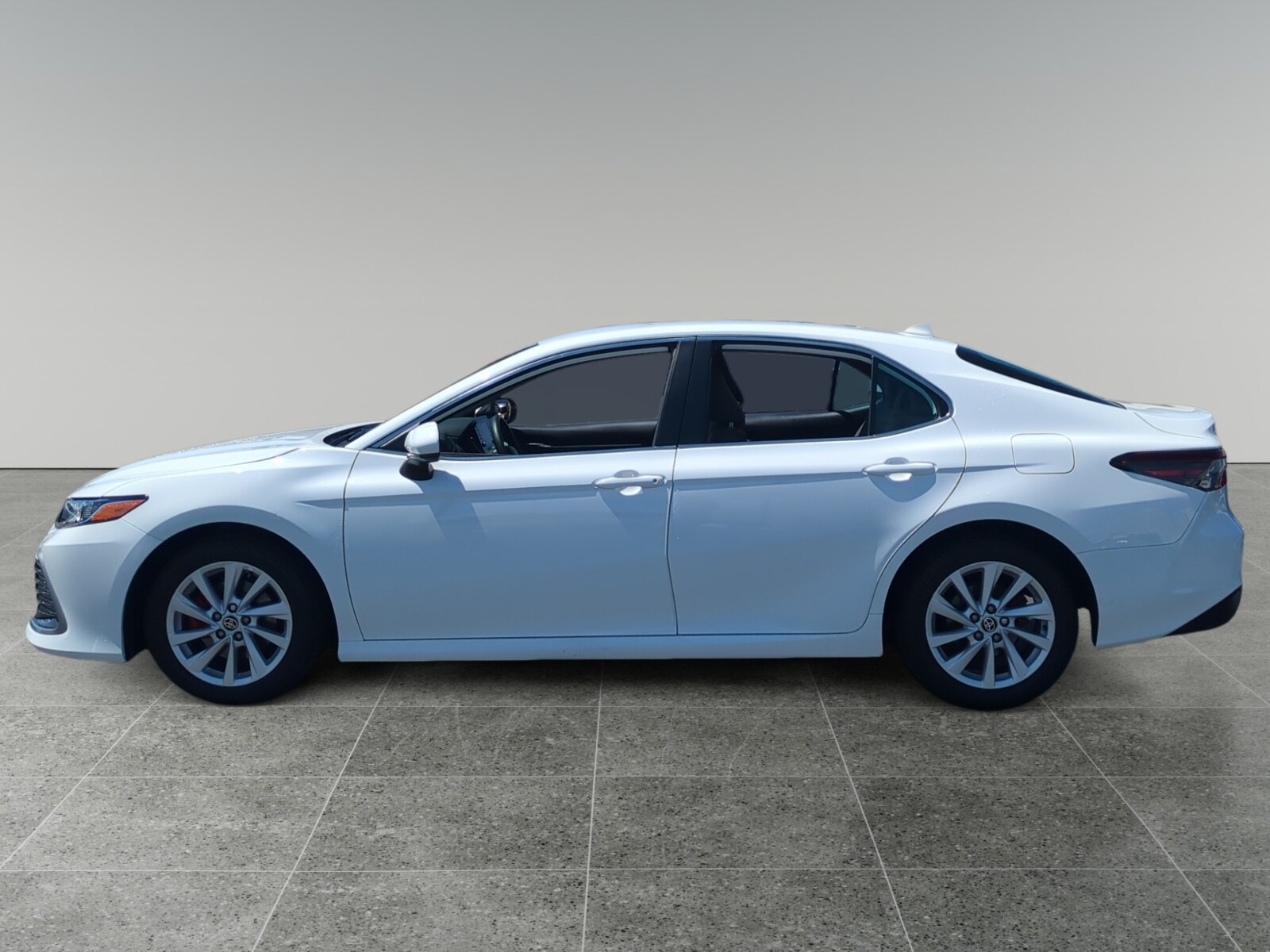 2024 Toyota Camry LE photo 2