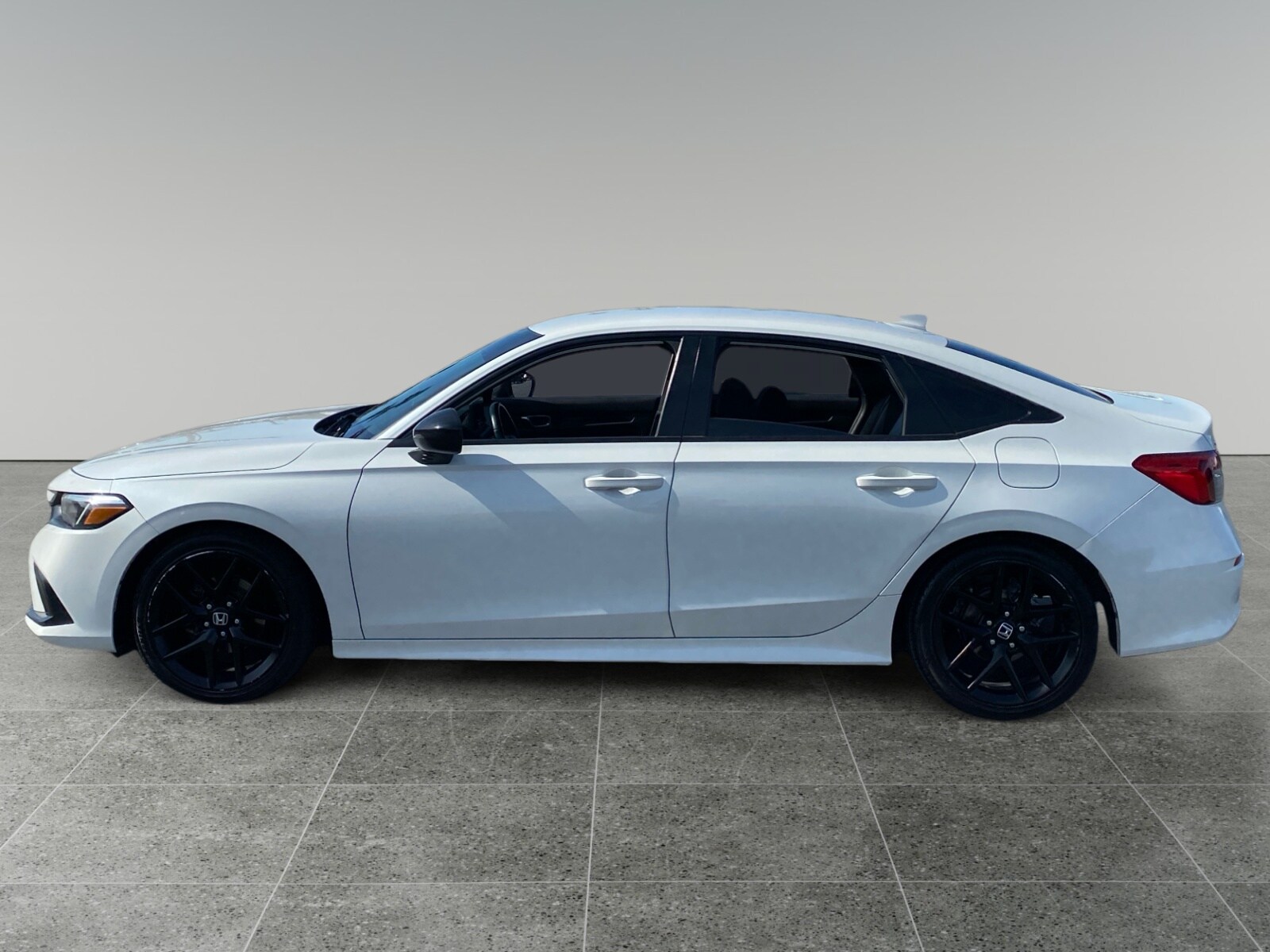 2022 Honda Civic Sport photo 2