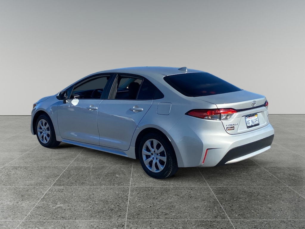 Used 2021 Toyota Corolla LE Sedan