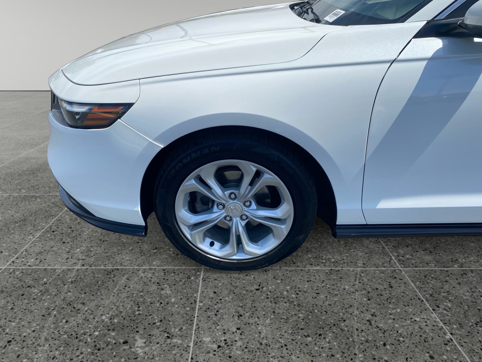 2023 Honda Accord LX - Photo 14