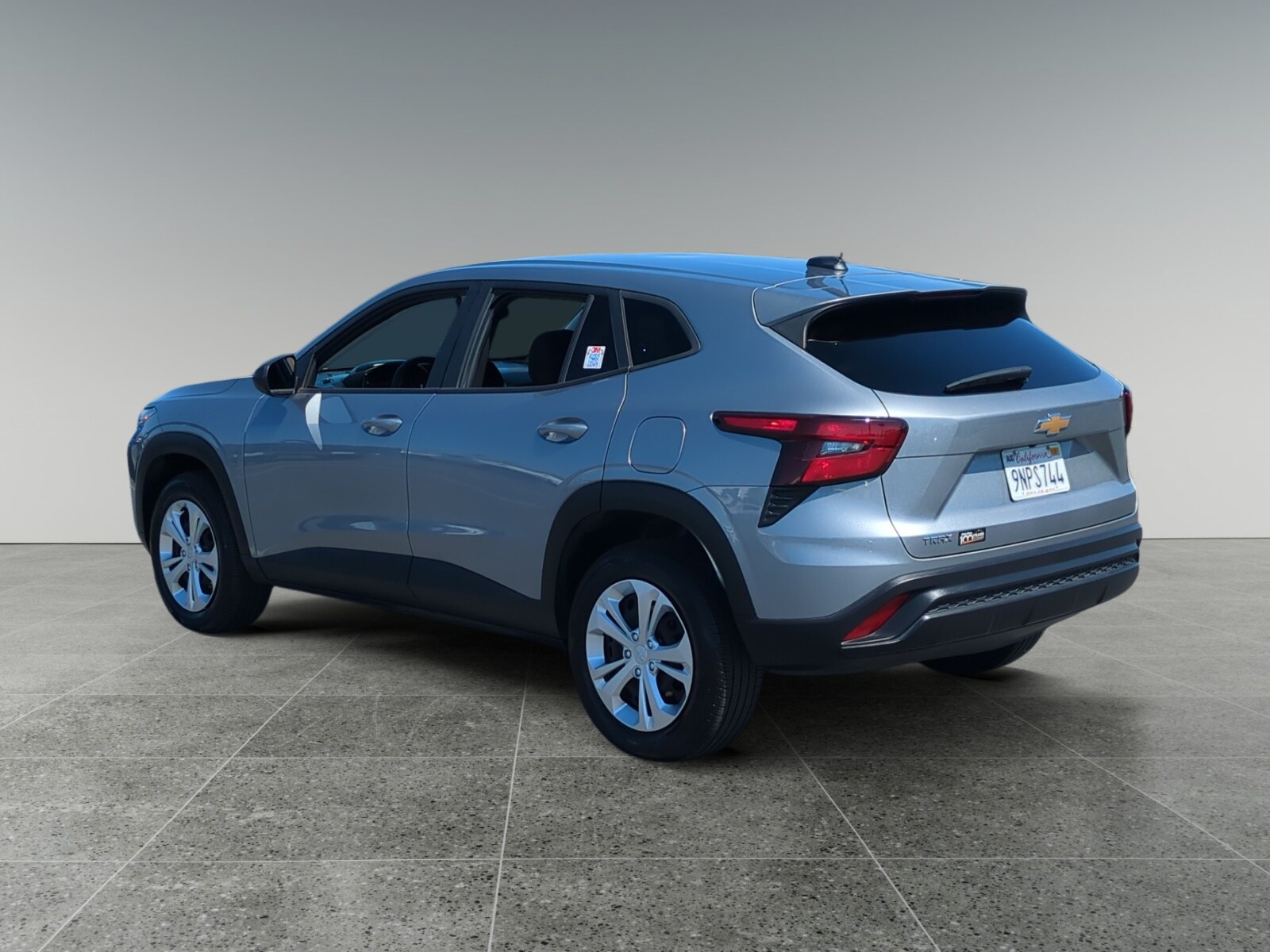 2024 Chevrolet Trax LS photo 3