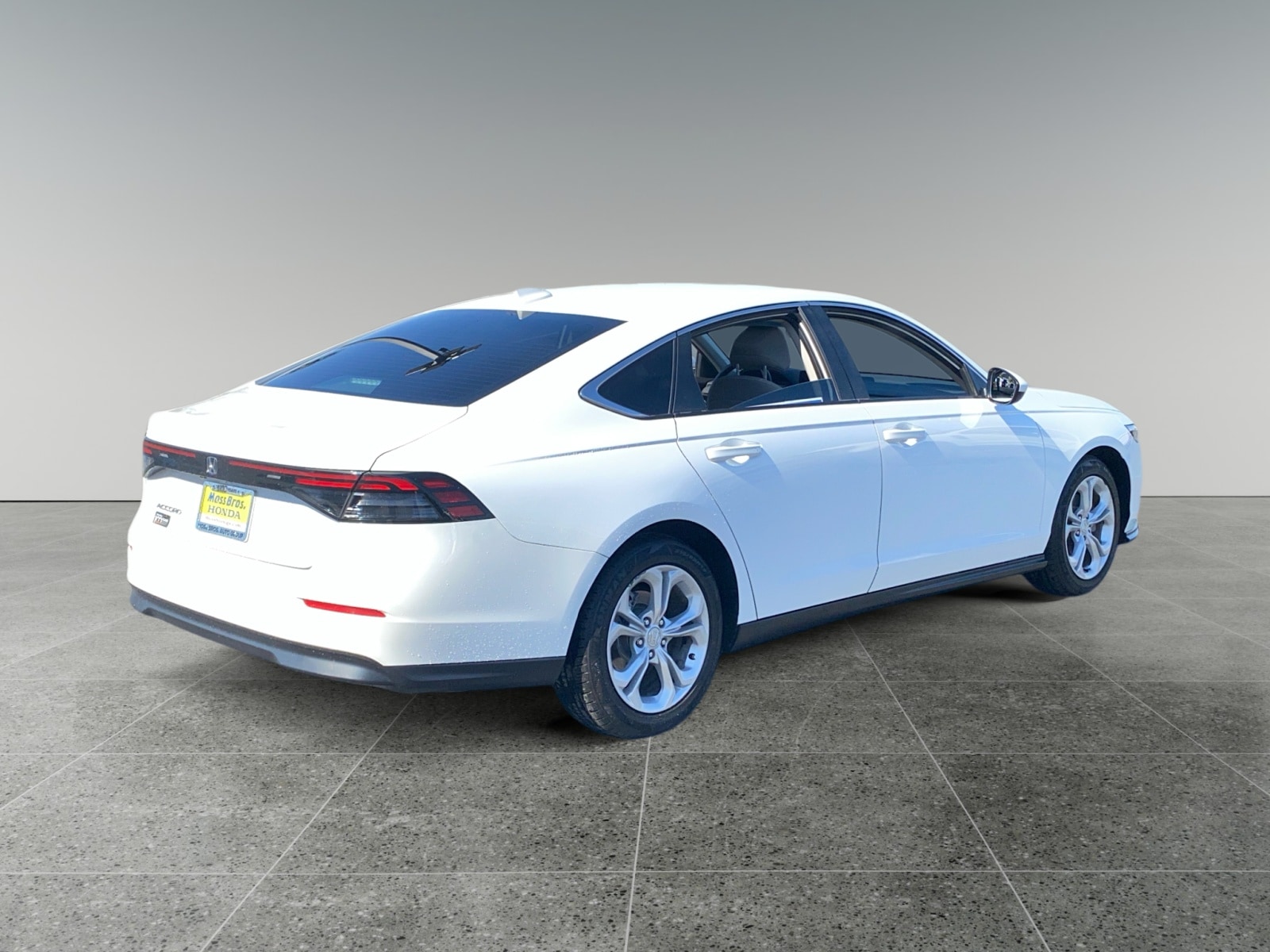 2023 Honda Accord LX photo 5