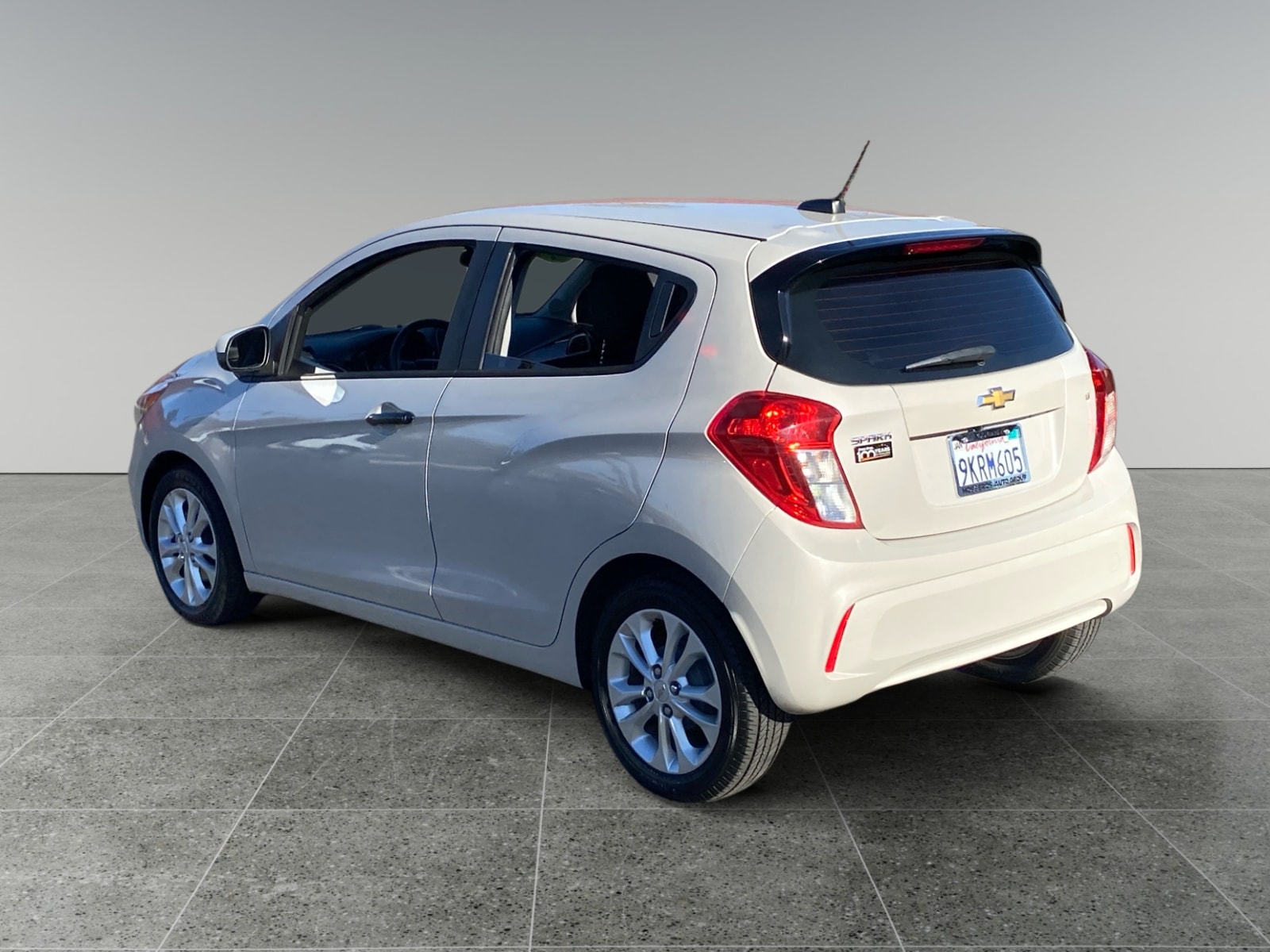 2021 Chevrolet Spark 1LT - Photo 3