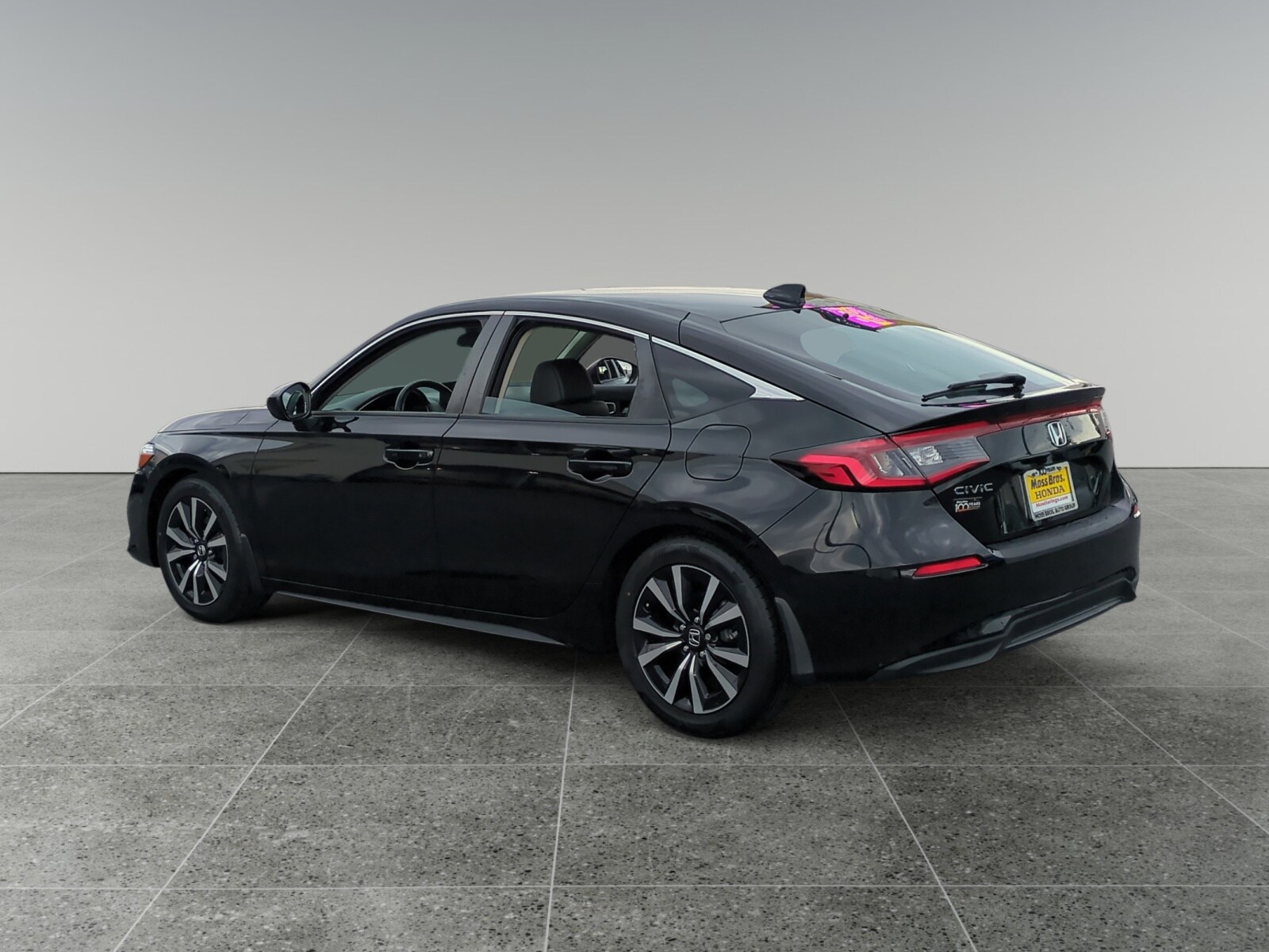2022 Honda Civic EX-L Hatchback photo 2