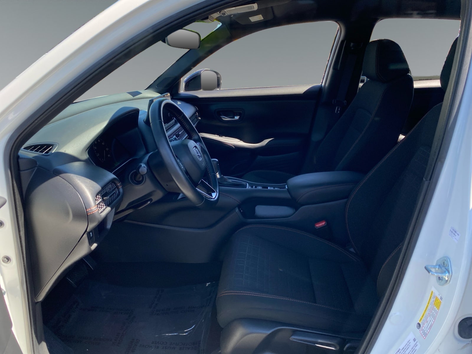 2025 Honda HR-V Sport - Photo 9