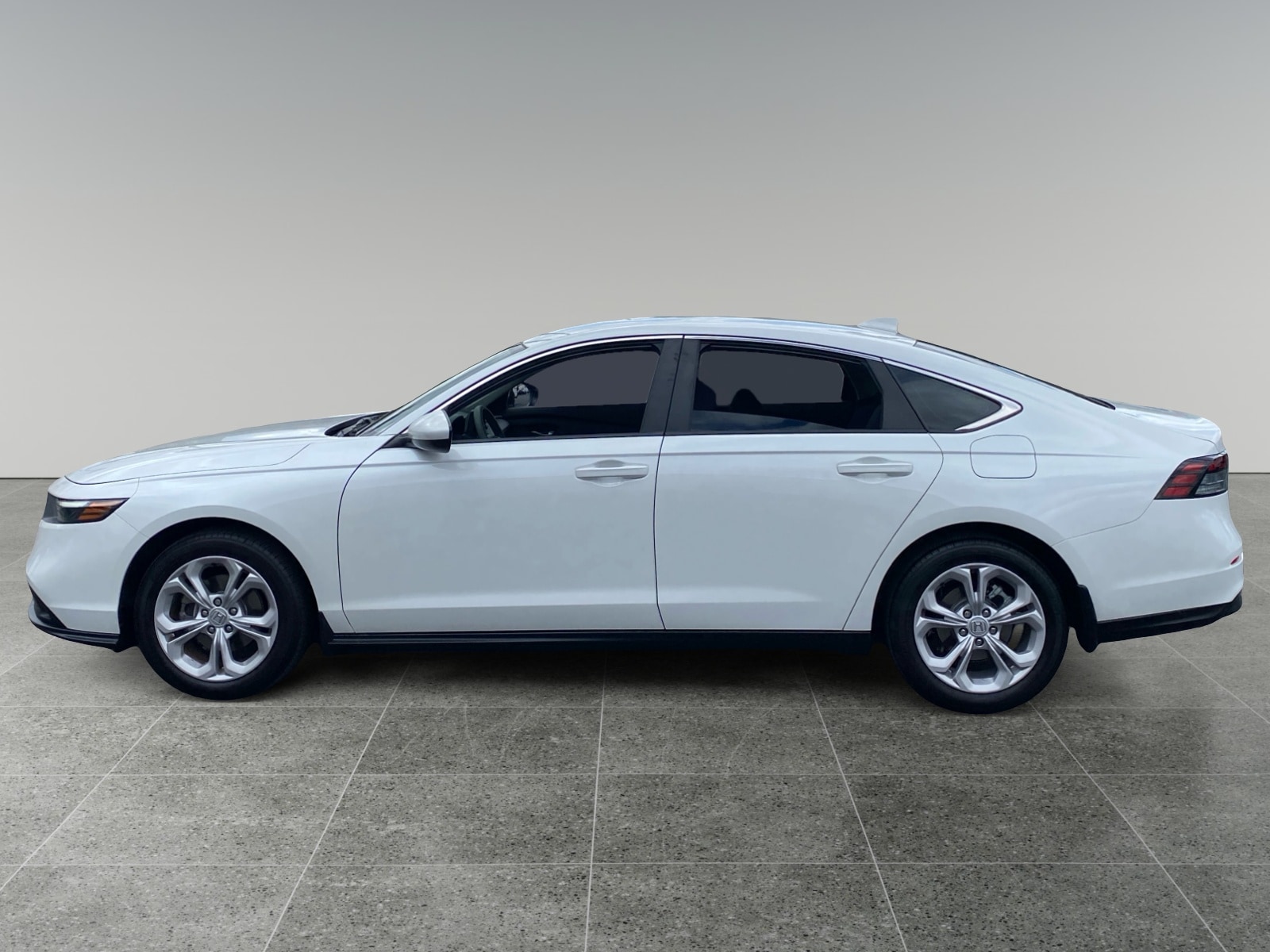 2025 Honda Accord LX photo 2