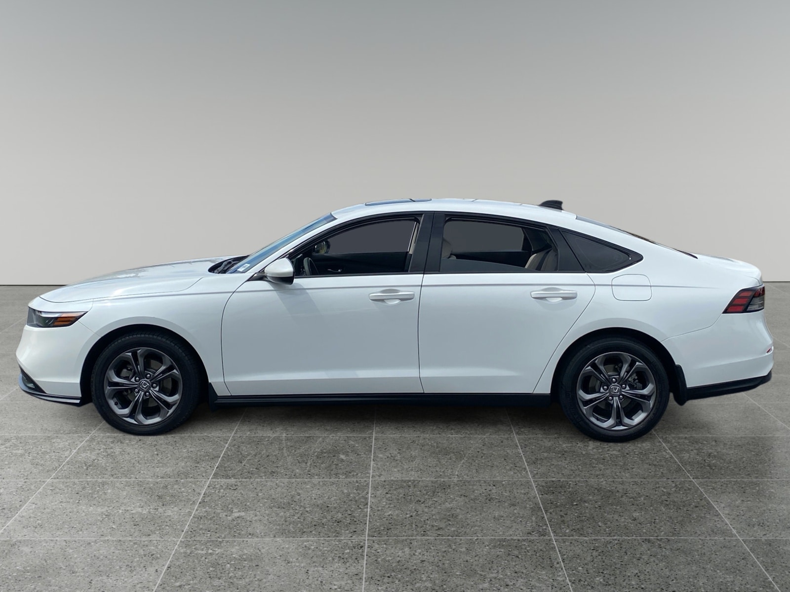 2023 Honda Accord EX - Photo 2