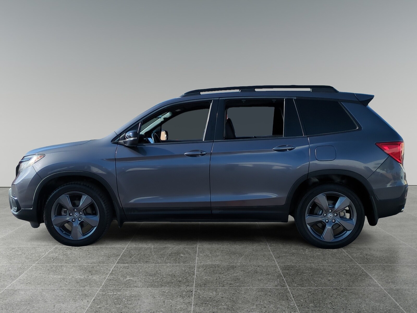 2021 Honda Passport Touring photo 2