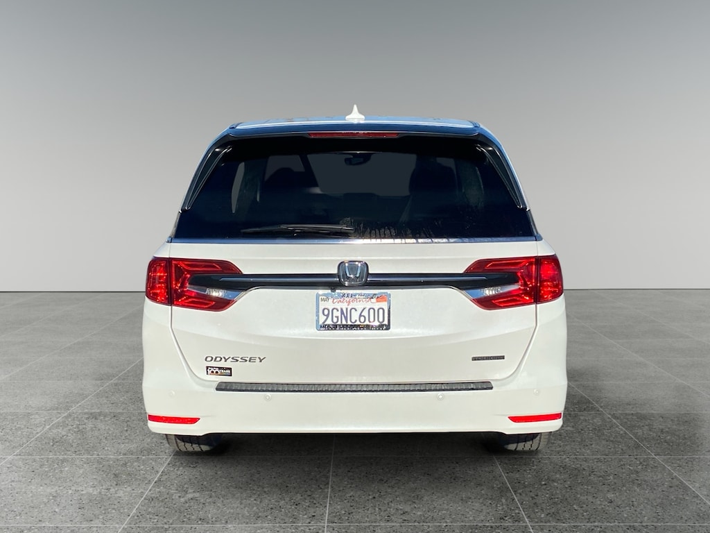 Used 2023 Honda Odyssey Touring Van