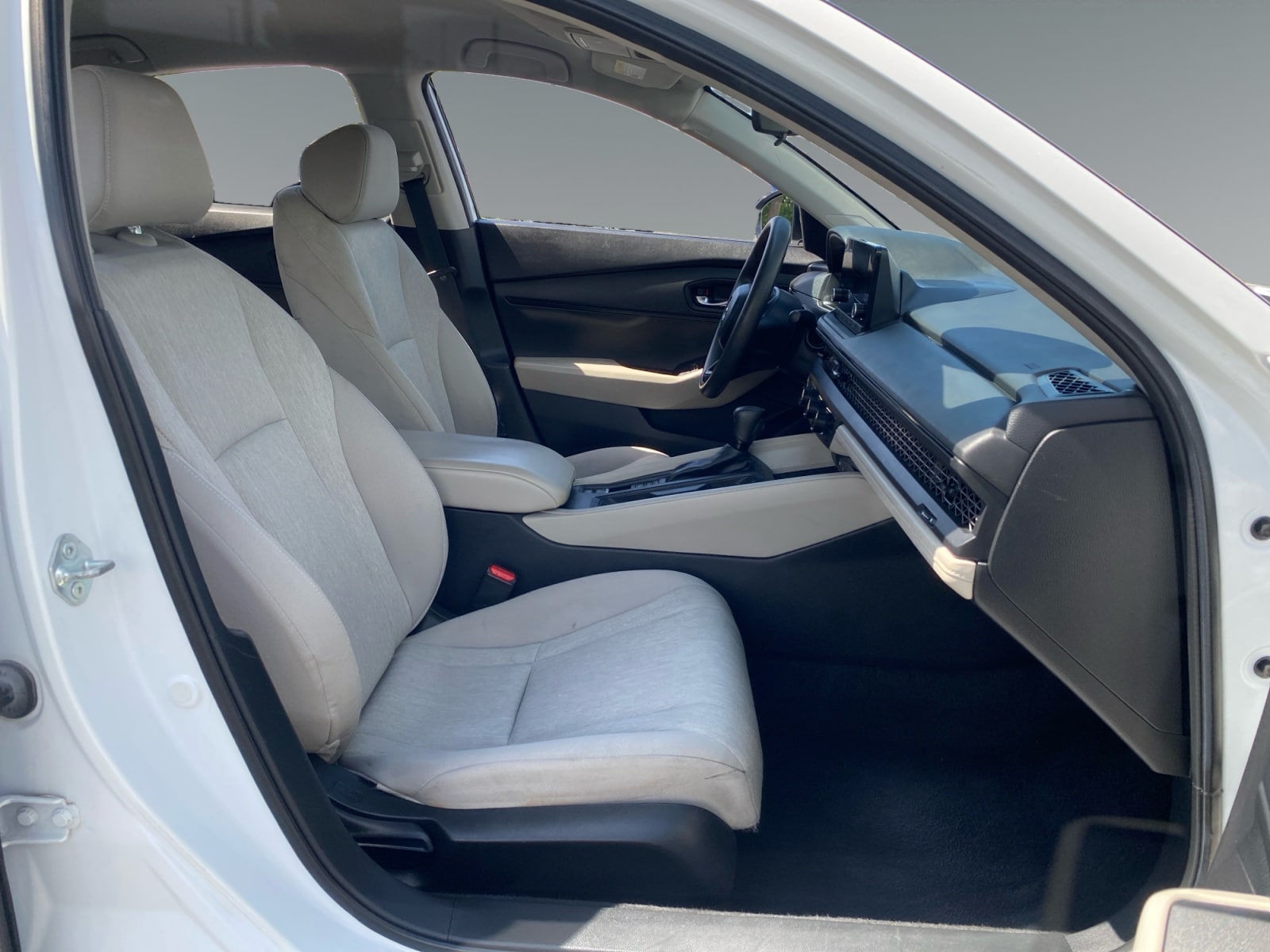 2023 Honda Accord LX - Photo 15