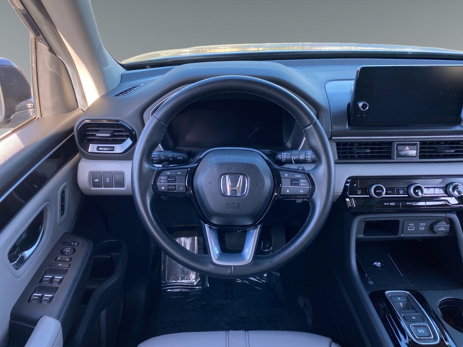 2025 Honda Pilot EX-L - Photo 12