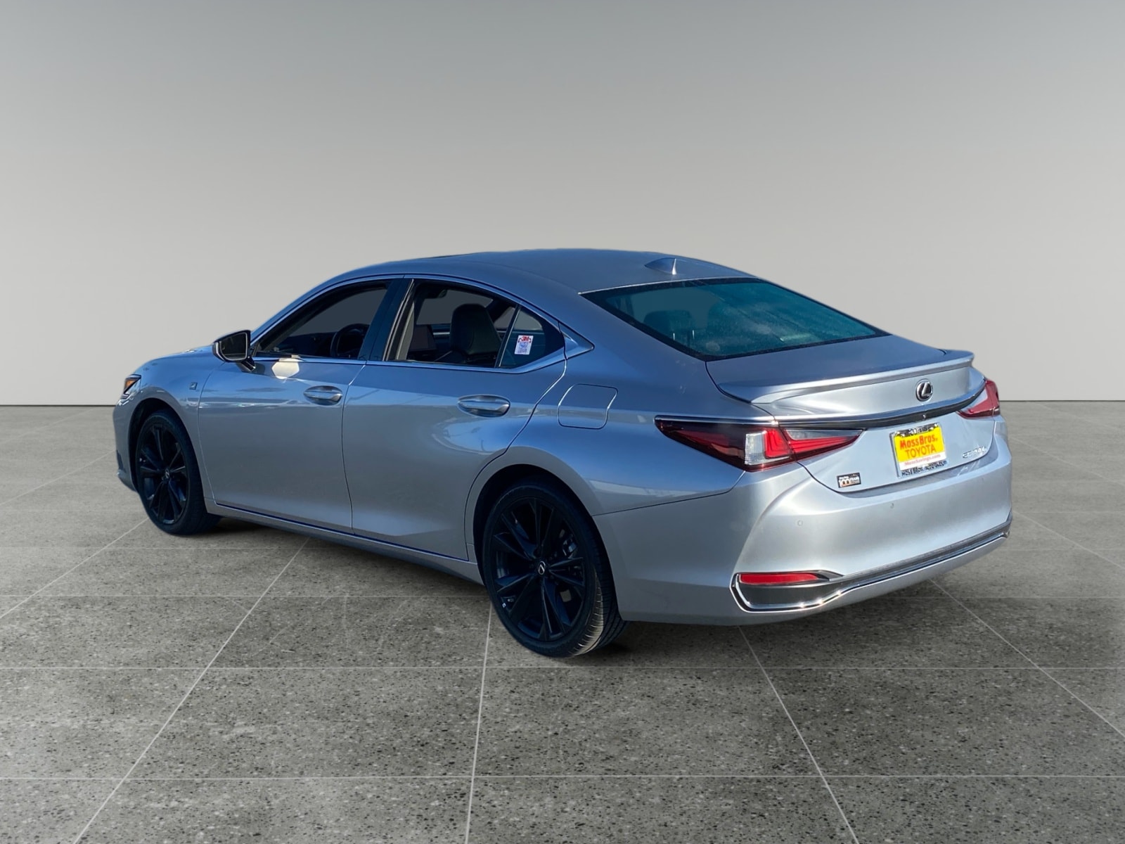 2024 LEXUS ES 300h 300h F SPORT Design photo 3