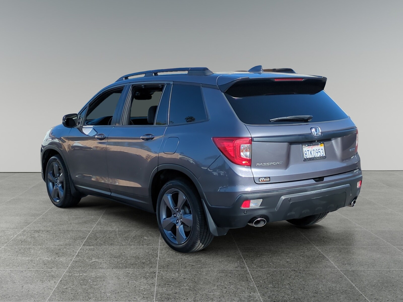 2021 Honda Passport Touring photo 3