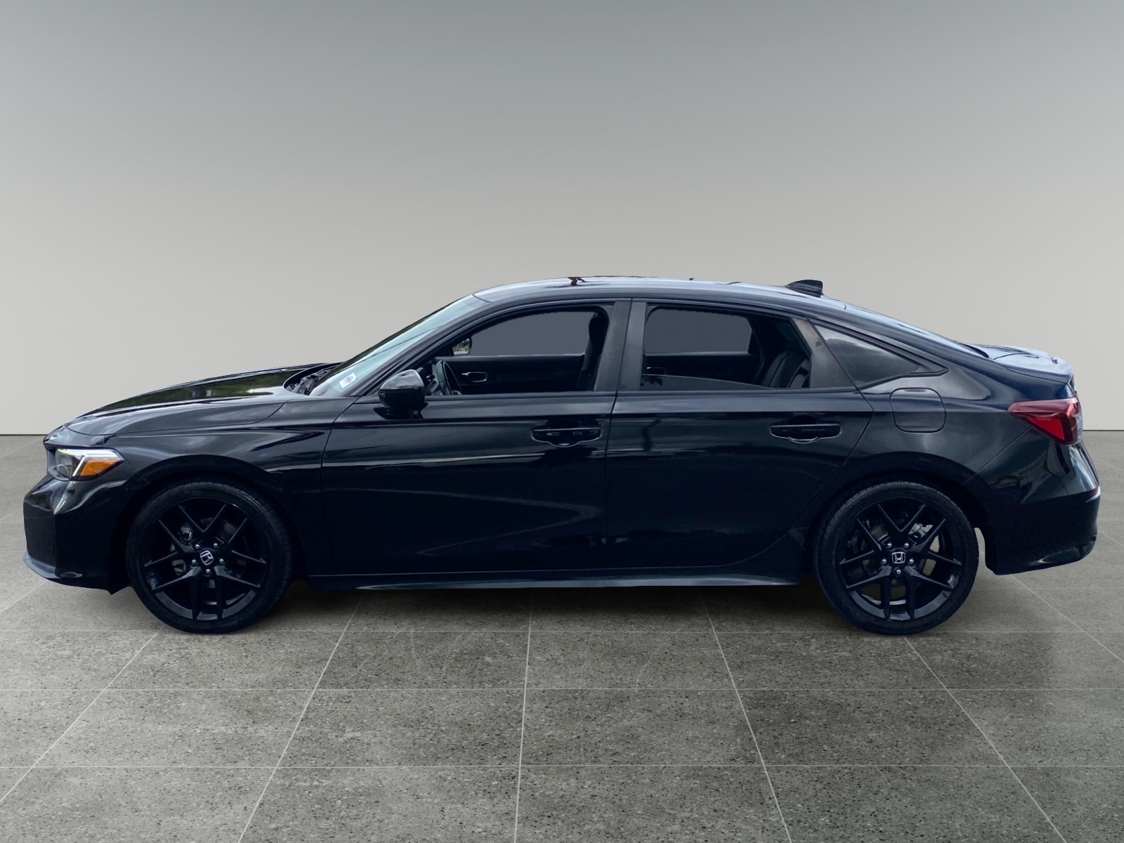2025 Honda Civic Sport - Photo 2