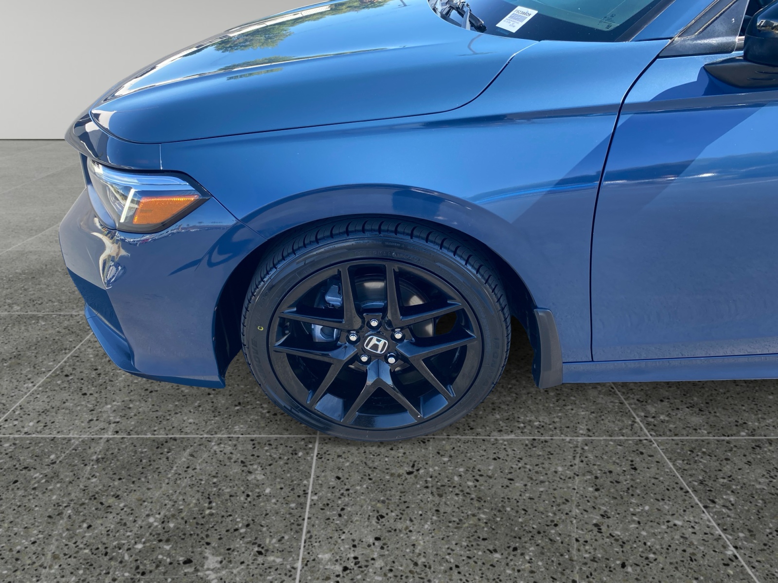 2025 Honda Civic Sport - Photo 14