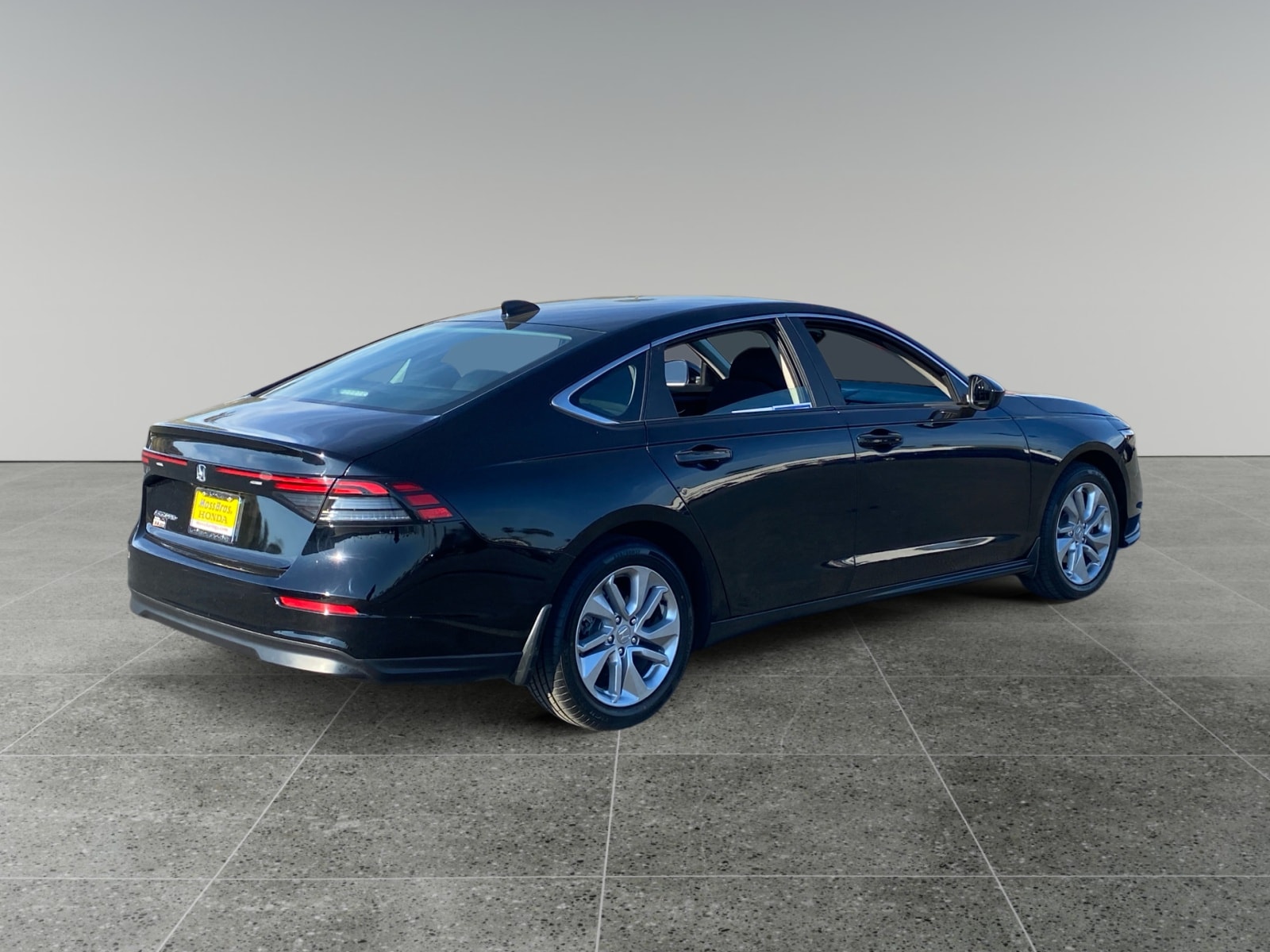 2025 Honda Accord LX photo 5